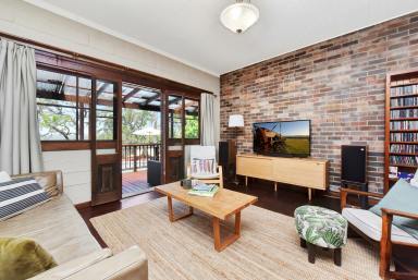 Lifestyle For Sale - NSW - Bucketty - 2250 - Australiana Masterpiece  (Image 2)