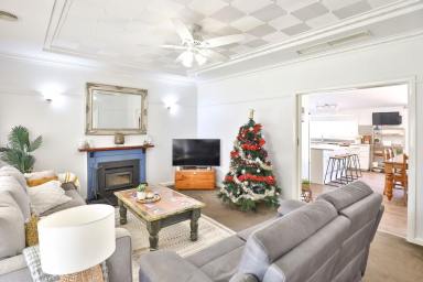 House For Sale - VIC - Mildura - 3500 - THOROUGHLY UPDATED,
AFFORDABLE CHARM  (Image 2)