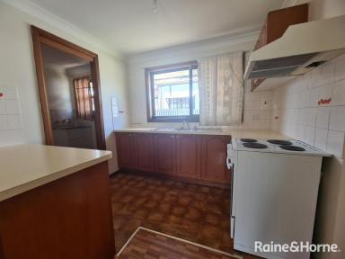 House For Lease - NSW - Nowra - 2541 - 2 Bedroom Unit  (Image 2)