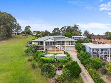 House For Sale - NSW - Coomba Park - 2428 - ROOM WITH A VIEW  (Image 2)