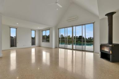 House For Sale - VIC - Bairnsdale - 3875 - Luxurious: Modern Design, Spacious Living, Prime Location  (Image 2)