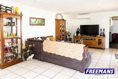 House For Sale - QLD - Kingaroy - 4610 - 4-bedroom brick with ensuite  (Image 2)