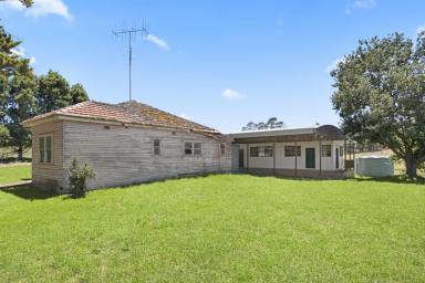 Lifestyle For Sale - NSW - Goulburn - 2580 - A Perfect Blend of Tranquility and Productivity  (Image 2)