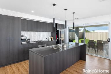 Villa For Lease - NSW - Boorooma - 2650 - Modern Family Home in Boorooma  (Image 2)