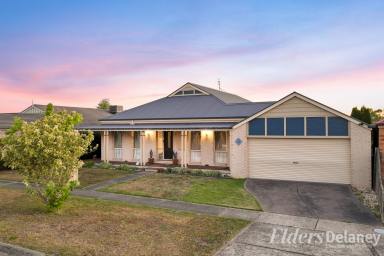 House For Sale - VIC - Warragul - 3820 - Well Appointed - Quality Family Home!  (Image 2)