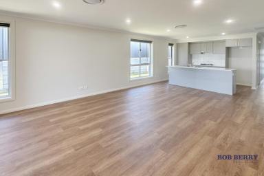 House Leased - NSW - Dubbo - 2830 - Brand New Home in Popular Southlakes Estate  (Image 2)