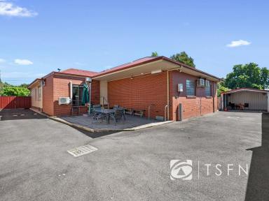 House Auction - VIC - Bendigo - 3550 - RARE Prime Commercial 1 Zoning  (Image 2)