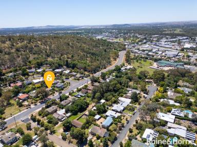 House For Sale - NSW - Kooringal - 2650 - A Hop, Skip and a Jump from Central Wagga  (Image 2)