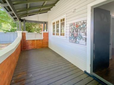 House Sold - NSW - Narrandera - 2700 - CHARMING FAMILY HOME  (Image 2)