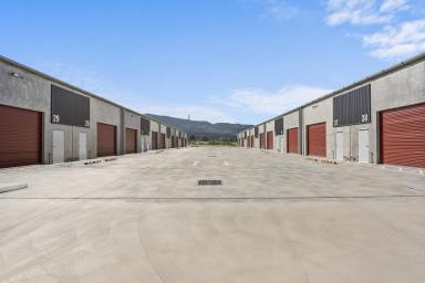 Industrial/Warehouse Leased - NSW - Horsley - 2530 - BRAND NEW WAREHOUSES - TRADE COMPLEX!!  (Image 2)