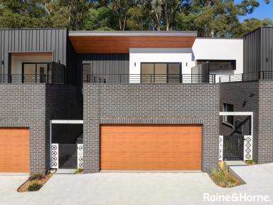 Townhouse For Lease - NSW - Kiama - 2533 - Brand New - Boutique 3 bedroom townhouse  (Image 2)