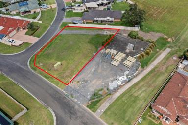 Residential Block For Sale - NSW - Nowra - 2541 - Vacant Land - Duplex Development site  (Image 2)