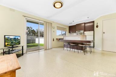 House For Lease - VIC - Cranbourne - 3977 - Convenience with room to move!  (Image 2)