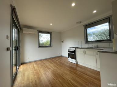 Studio For Lease - TAS - Forcett - 7173 - Fully Self-Contained Studio  (Image 2)