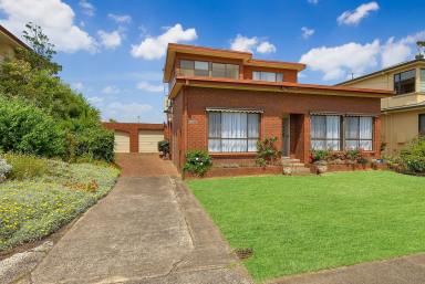 House For Sale - VIC - Portland - 3305 - Breathtaking Sea Views!  (Image 2)