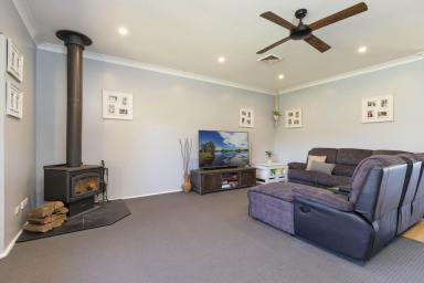 House Auction - NSW - Stroud - 2425 - Spacious Family Living in the Heart of Stroud  (Image 2)