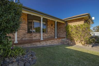 House Auction - NSW - Stroud - 2425 - Spacious Family Living in the Heart of Stroud  (Image 2)