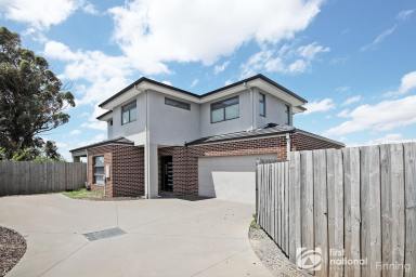 Townhouse For Lease - VIC - Cranbourne - 3977 - Neatly presented townhouse  (Image 2)