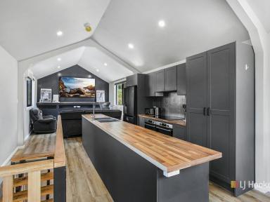 House For Sale - TAS - Frankford - 7275 - TWO DWELLINGS ON LARGE ACREAGE  (Image 2)