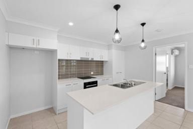 Unit Leased - QLD - Westbrook - 4350 - Located in one of the new estates of Westbrook  (Image 2)