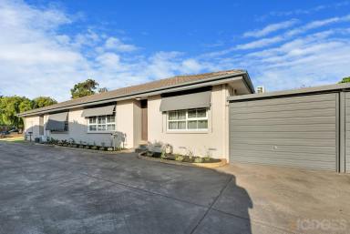 Unit Leased - VIC - Mentone - 3194 - PERFECTLY PRESENTED | GREAT LOCATION | MODERN  (Image 2)