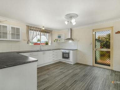 Unit For Sale - TAS - Latrobe - 7307 - Pop The Chablis  (Image 2)