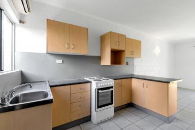 Unit Leased - QLD - Manoora - 4870 - SPACIOUS TWO BEDROOM APARTMENT!  (Image 2)