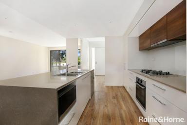 Townhouse For Lease - NSW - Bowral - 2576 - Modern 3-Bedroom Townhouse in Prime Bowral Location  (Image 2)