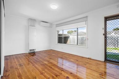 Unit Leased - VIC - Cheltenham - 3192 - SPACIOUS | TWO BEDROOM | QUIET BLOCK  (Image 2)