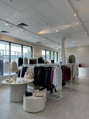 Retail For Lease - SA - Mount Barker - 5251 - Retail Store Fit-Out for Sale or Lease Opportunity  (Image 2)