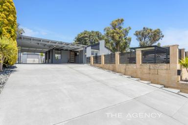 House For Sale - WA - Padbury - 6025 - Lots of Outdoor Space For All!  (Image 2)