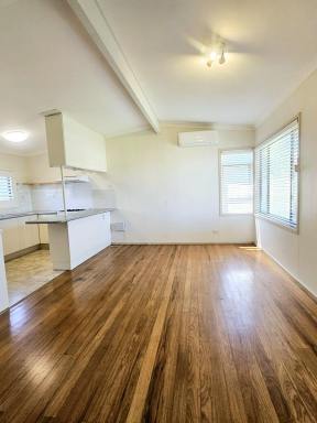 House Leased - NSW - Old Bar - 2430 - COASTAL COTTAGE - ELECTRICITY & WATER INCLUDED  (Image 2)