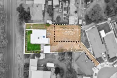 House For Sale - VIC - West Bendigo - 3550 - Modern build with no end of possibilities on 1596 sqm!  (Image 2)