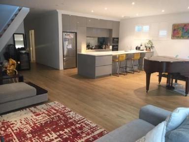 House Leased - NSW - Rosebery - 2018 - Large Five Bedroom Home in Rosebery Opposite Cannery (Image 2)