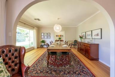 House For Sale - VIC - Mildura - 3500 - Discover your mid-century modern oasis, in a prime location.  (Image 2)