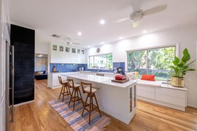 House For Sale - VIC - Mildura - 3500 - Discover your mid-century modern oasis, in a prime location.  (Image 2)