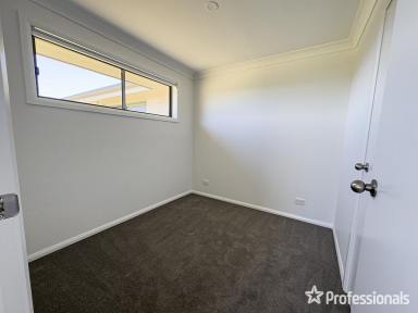 House For Lease - NSW - West Tamworth - 2340 - 2 Bedroom Duplex for Lease  (Image 2)