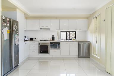 Unit Leased - QLD - Wyreema - 4352 - UNDER APPLICATION - MODERN 2-BEDROOM UNIT IN A SOUGHT AFTER SUBURB  (Image 2)