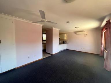 Unit For Lease - NSW - Grafton - 2460 - AIR CONDITIONED UNIT IN THE HEART OF TOWN (WITH BRAND NEW CARPET)  (Image 2)