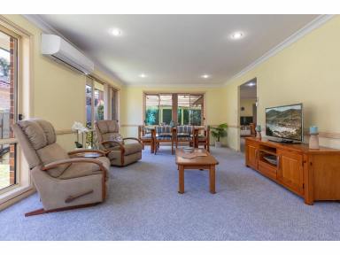 House Leased - NSW - Forster - 2428 - Great family home in a quiet cul-de-sac  (Image 2)