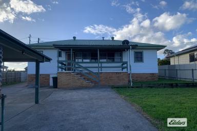 House For Lease - NSW - Taree - 2430 - FAMILY FRIENDLY HOME OFFERING SPACE & STORAGE OPTIONS  (Image 2)