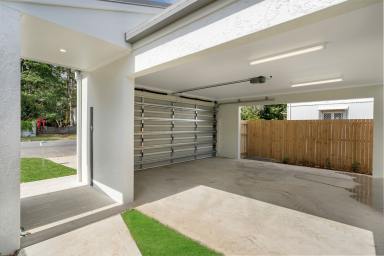 House For Lease - QLD - Manoora - 4870 - Duplex Living - Large Backyard  (Image 2)