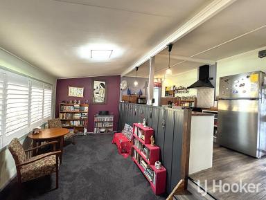 House For Sale - NSW - Inverell - 2360 - Renovated, Low maintenance home on Ross Hill  (Image 2)