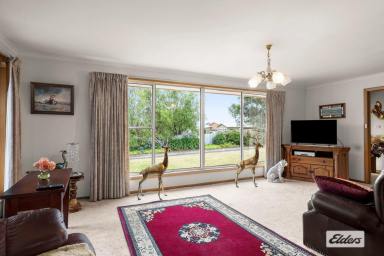 House For Sale - TAS - Turners Beach - 7315 - LARGE FAMILY HOME OR POTENTIAL DEVELOPMENT!  (Image 2)