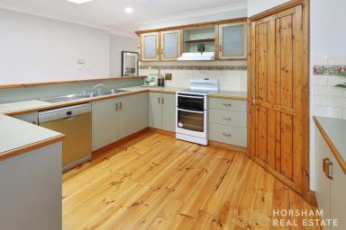 House For Sale - VIC - Horsham - 3400 - Stunning Family Home  - Horsham West.  (Image 2)