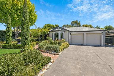 House For Sale - SA - Hahndorf - 5245 - Exquisite family residence  (Image 2)