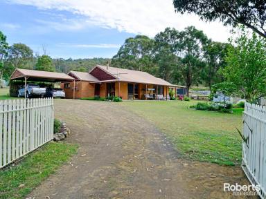 House For Sale - TAS - Magra - 7140 - Beautiful 3 Bedroom Home on 3 Acres in a Peaceful Location!  (Image 2)