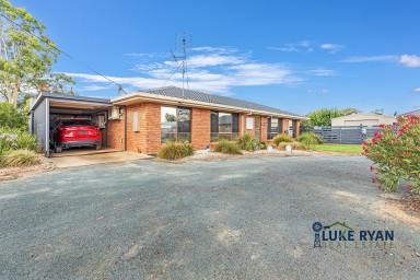 House For Sale - VIC - Rochester - 3561 - RURAL OUTLOOK  (Image 2)