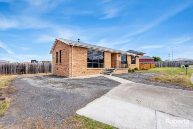 House Leased - TAS - Brighton - 7030 - Modern Family Living  (Image 2)