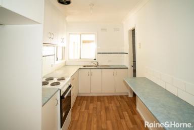 House Leased - NSW - Tolland - 2650 - READY ON RED HILL  (Image 2)